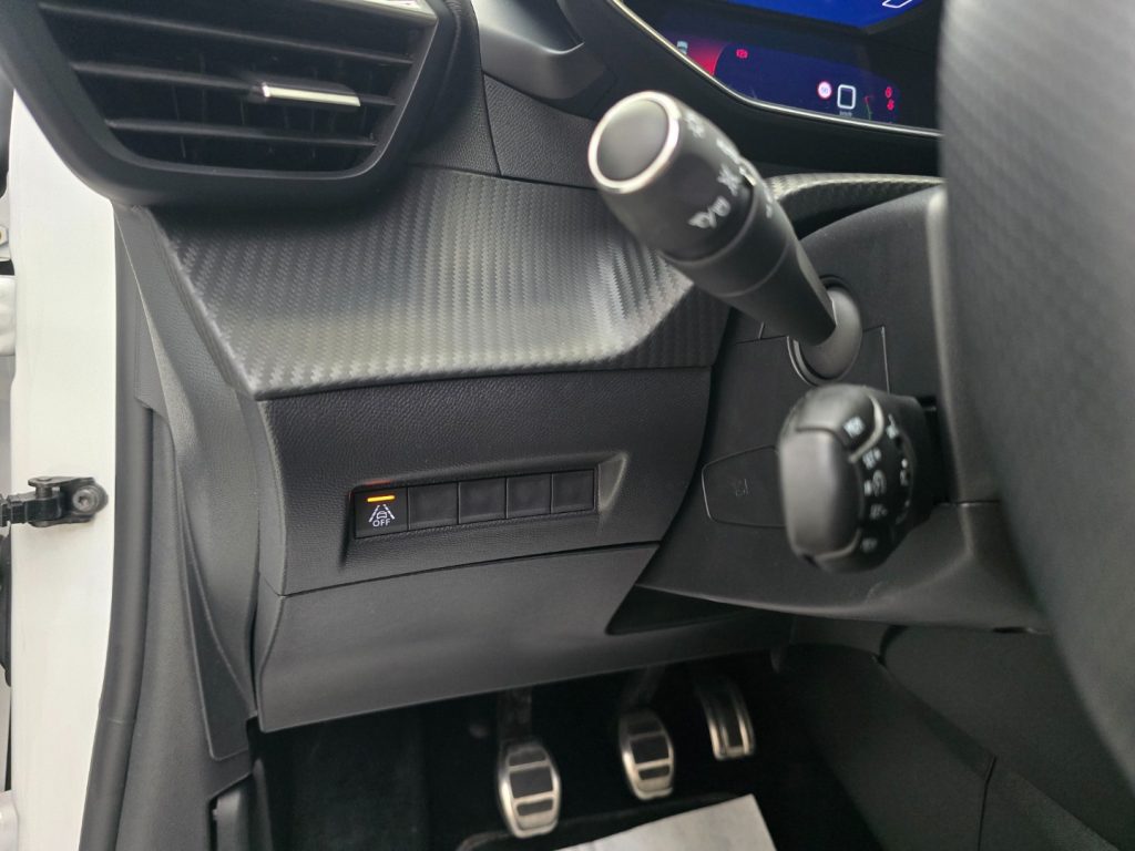 PEUGEOT 208 PureTech 100 5 porte GT line - 23