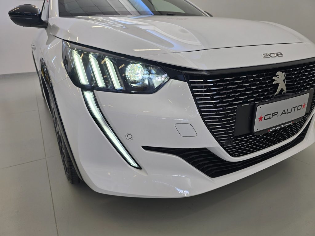 PEUGEOT 208 PureTech 100 5 porte GT line - 29