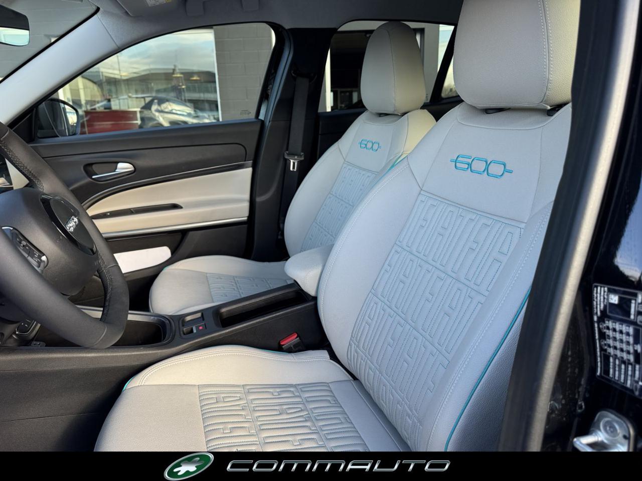 FIAT 600 Hybrid 101 CV DCT MHEV La Prima - 18