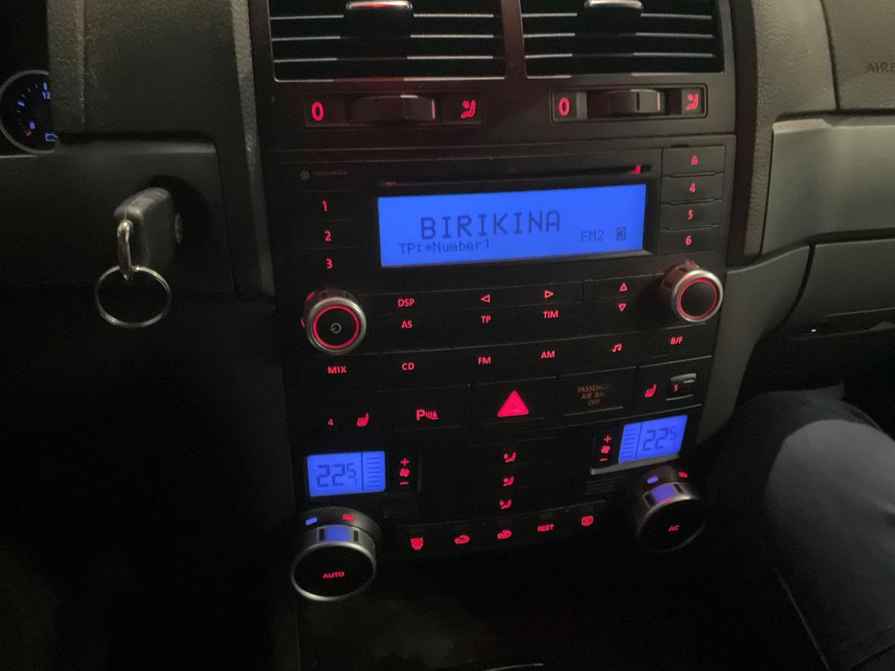 VOLKSWAGEN Touareg 2.5 R5 TDI DPF Exclusive - 16