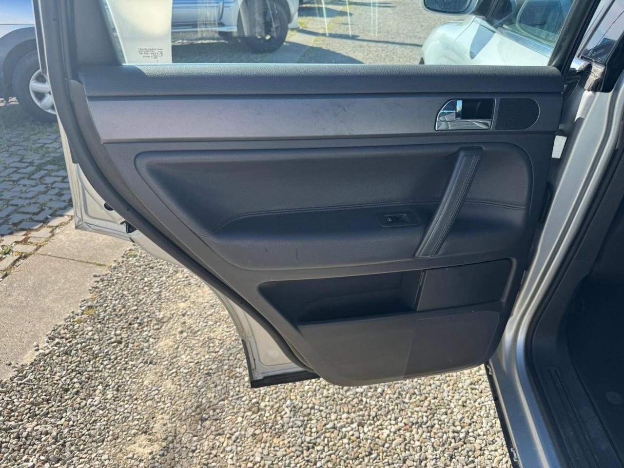 VOLKSWAGEN Touareg 2.5 R5 TDI DPF Exclusive - 14