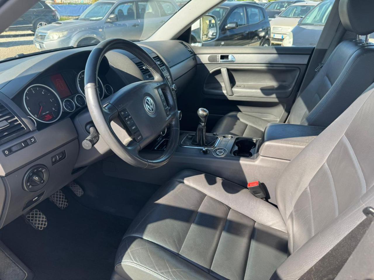 VOLKSWAGEN Touareg 2.5 R5 TDI DPF Exclusive - 9