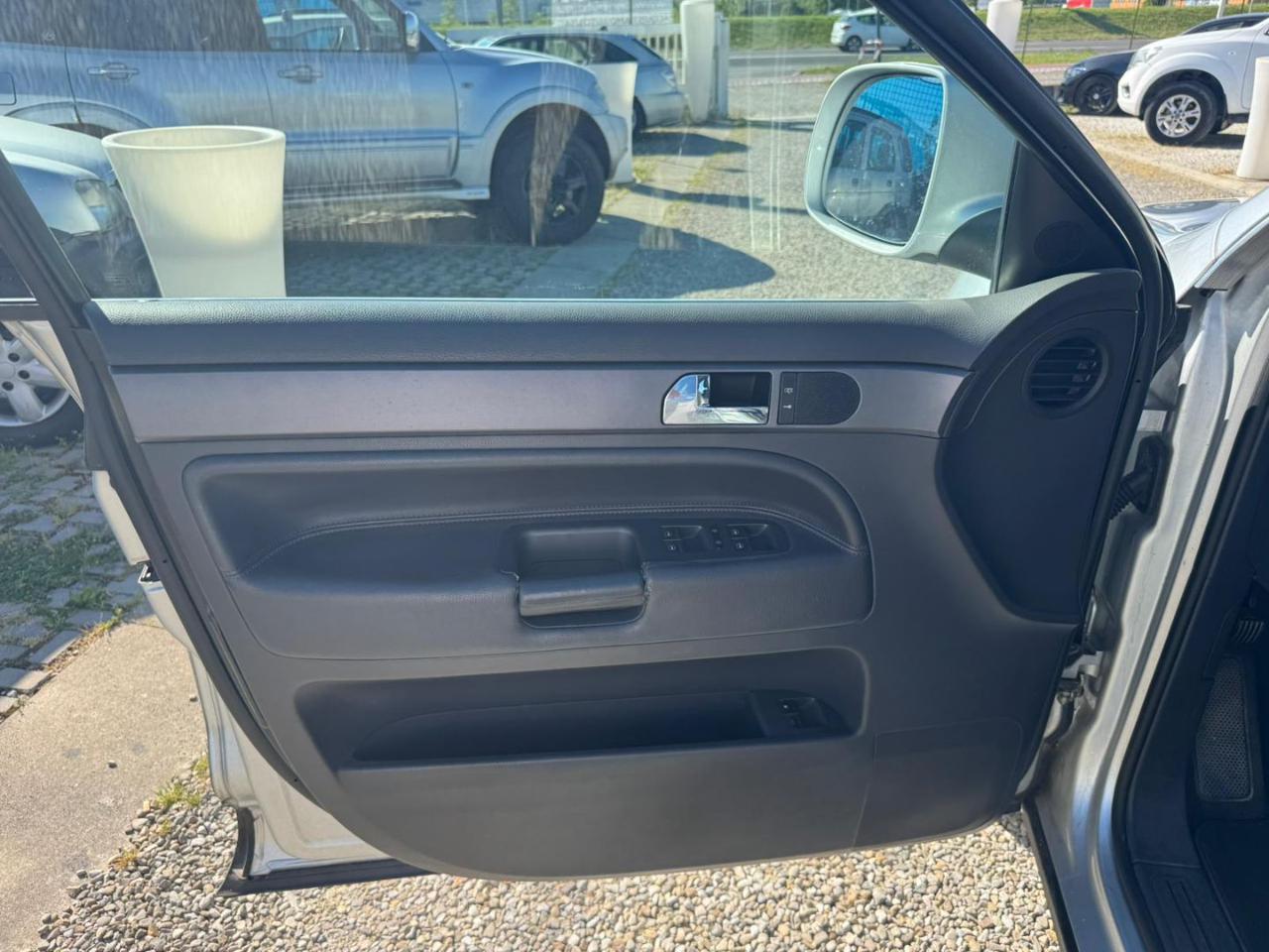 VOLKSWAGEN Touareg 2.5 R5 TDI DPF Exclusive - 8