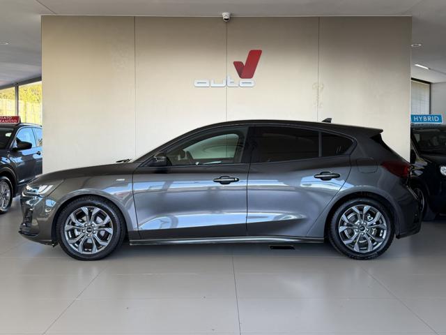 FORD Focus Grigio Magnetico metallizzato