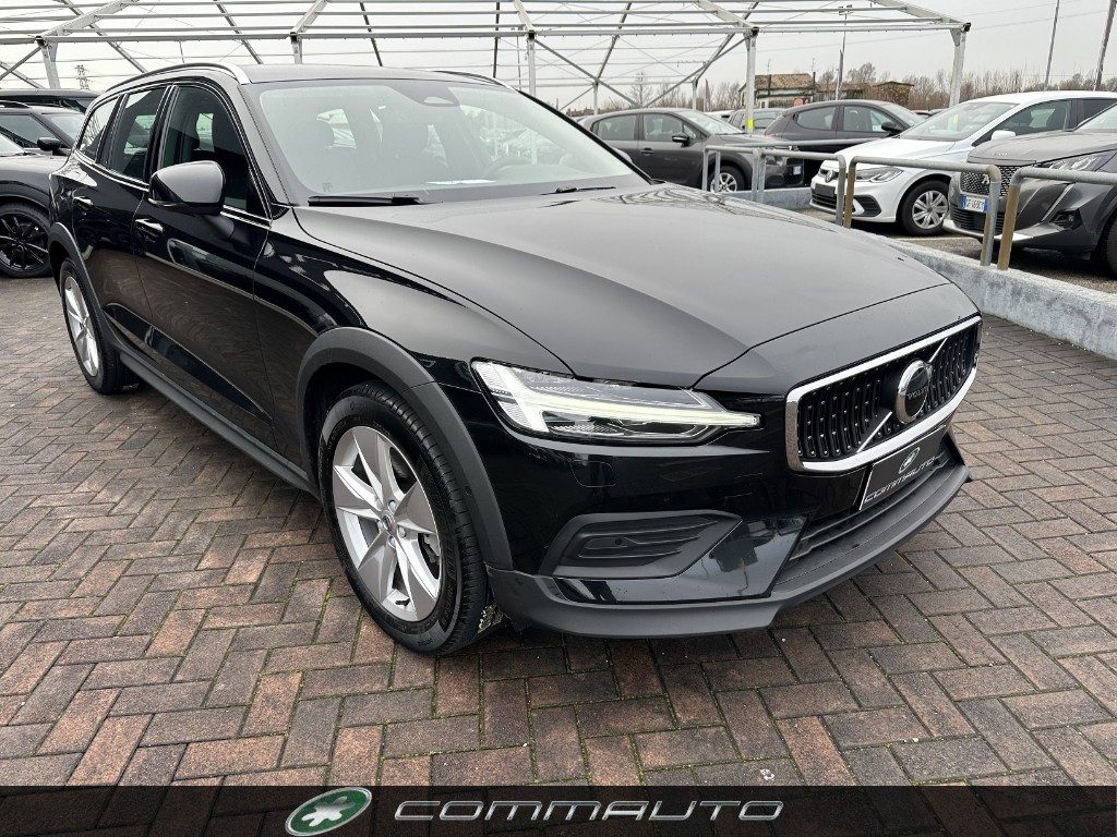 VOLVO V60 Cross Country B4 (d) AWD automatico Core - 2