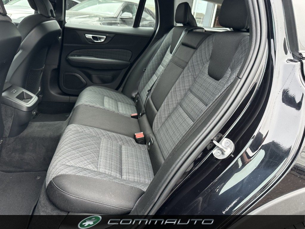 VOLVO V60 Cross Country B4 (d) AWD automatico Core - 15