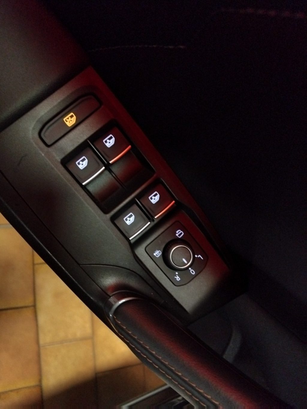 CUPRA Formentor 2.0 TSI 4Drive DSG 19 VIDEO BUCKET - 8