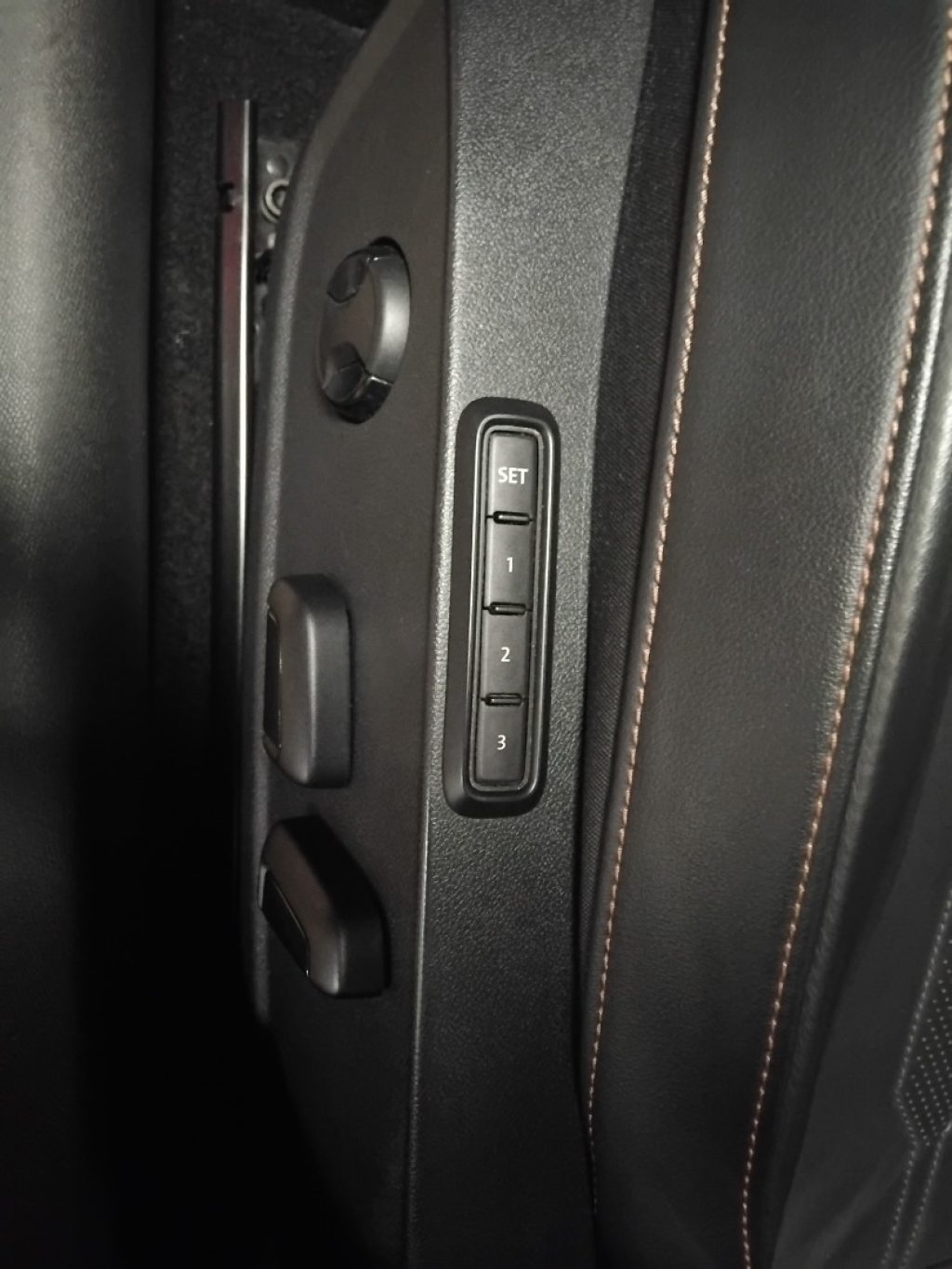 CUPRA Formentor 2.0 TSI 4Drive DSG 19 VIDEO BUCKET - 11