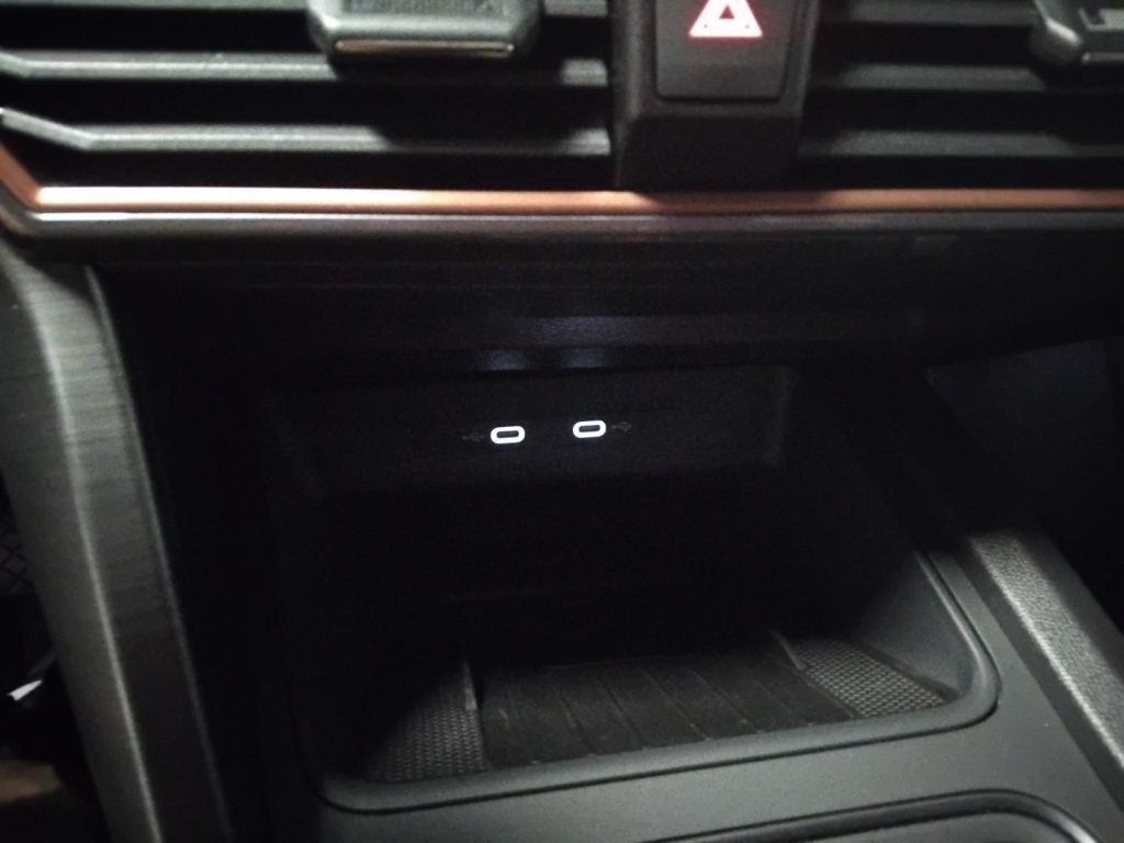 CUPRA Formentor 2.0 TSI 4Drive DSG 19 VIDEO BUCKET - 20