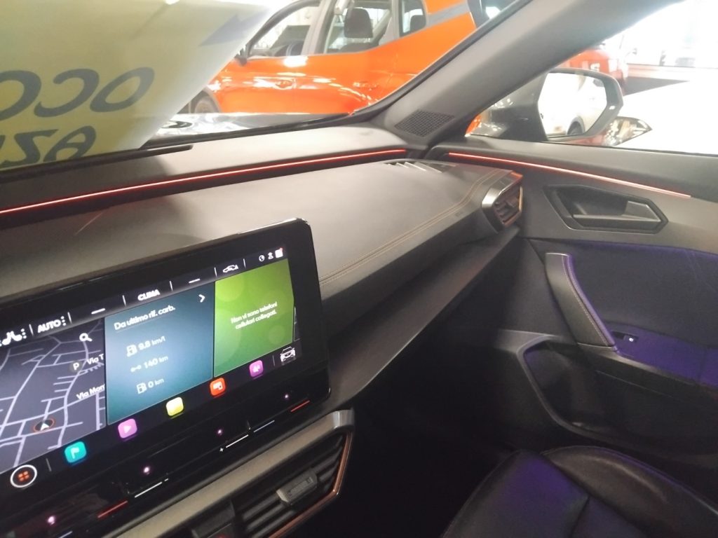 CUPRA Formentor 2.0 TSI 4Drive DSG 19 VIDEO BUCKET - 21