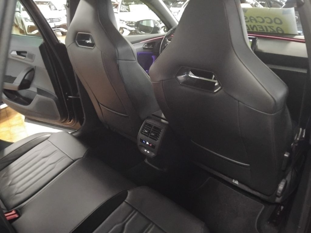 CUPRA Formentor 2.0 TSI 4Drive DSG 19 VIDEO BUCKET - 22