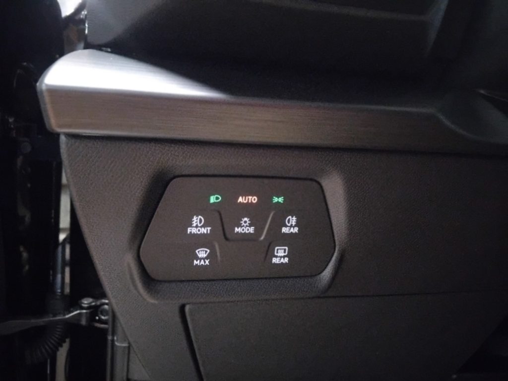 CUPRA Formentor 2.0 TSI 4Drive DSG 19 VIDEO BUCKET - 29