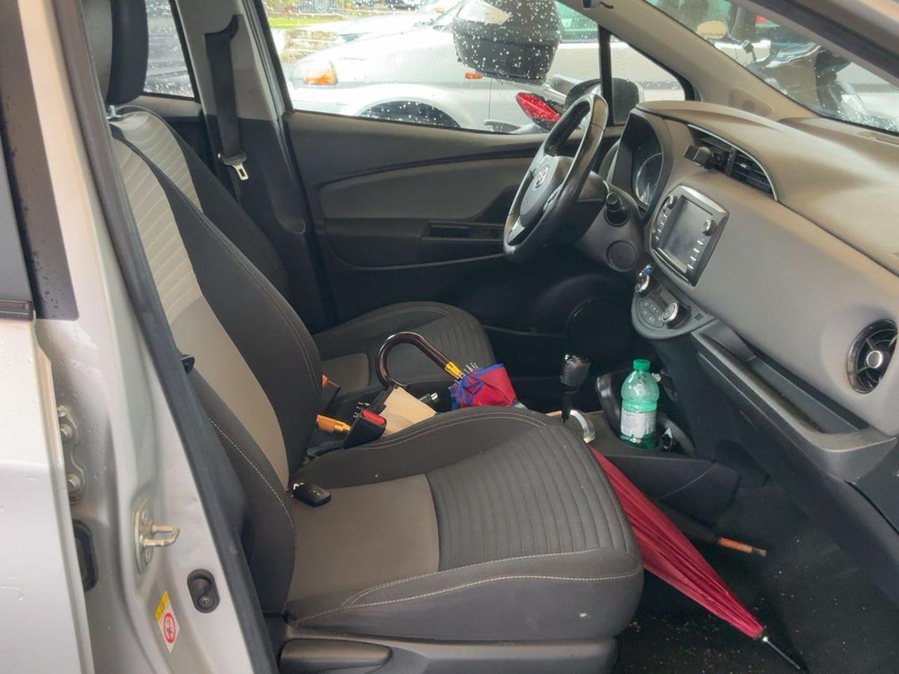 TOYOTA Yaris 1.5 Hybrid 5 porte Active - 12