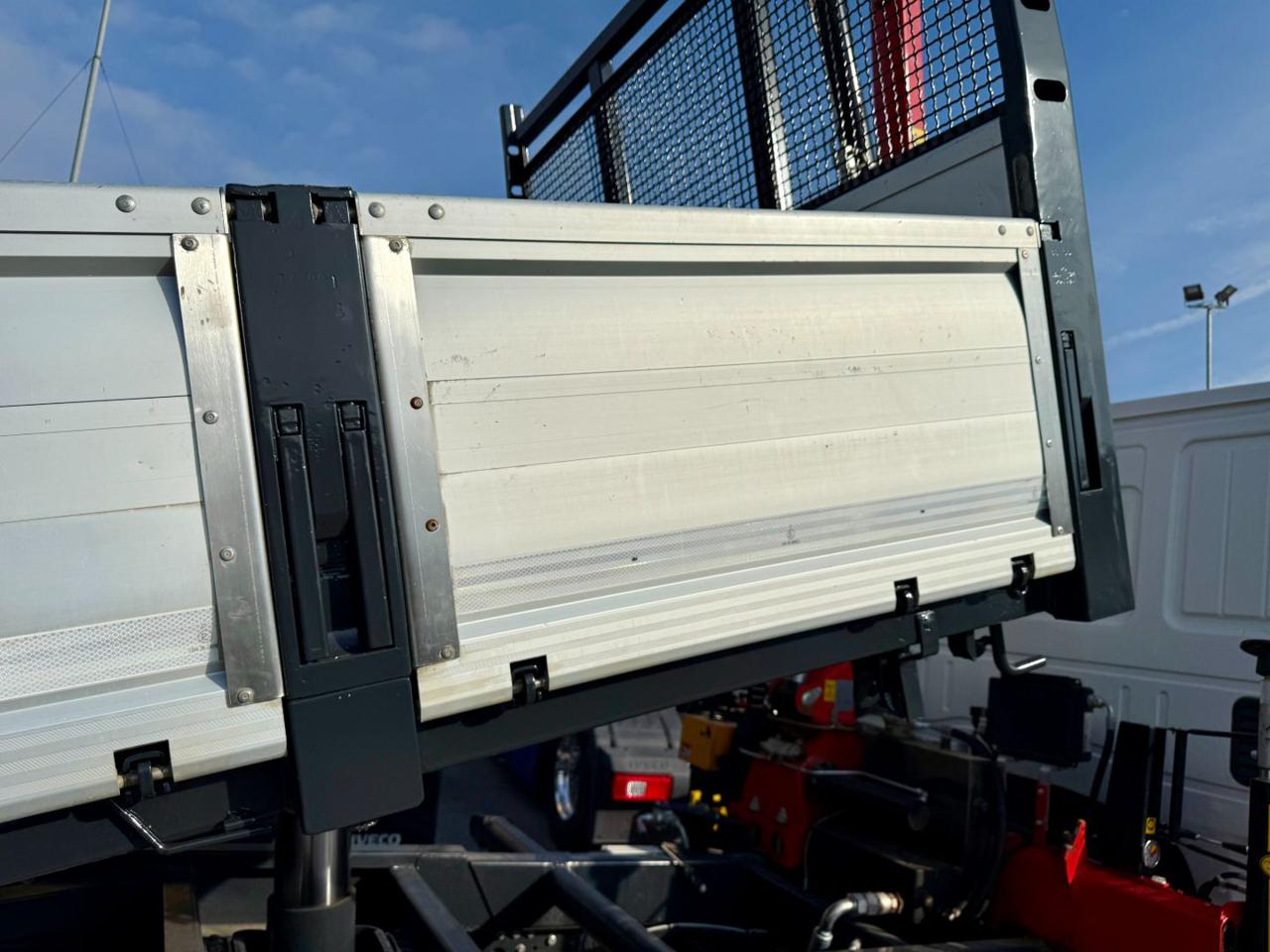 IVECO EUROCARGO 80E17 - 9