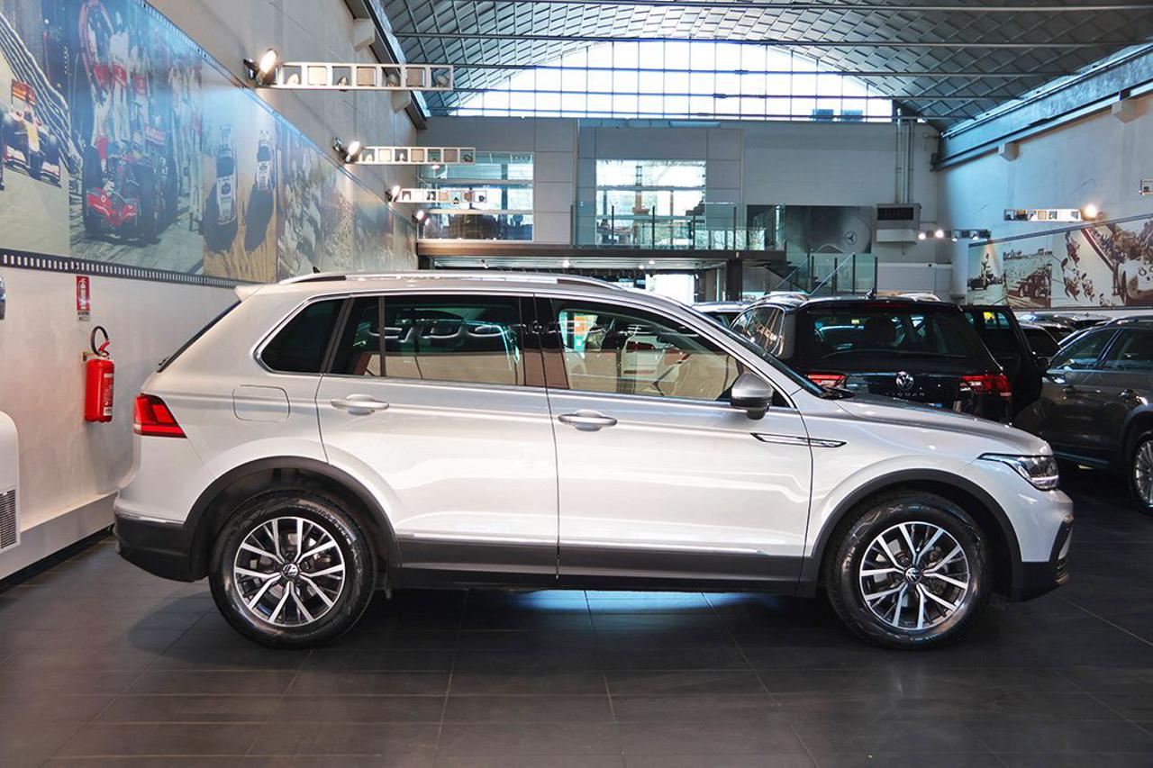 VOLKSWAGEN Tiguan 2.0 TDI 150cv SCR DSG Life - 2