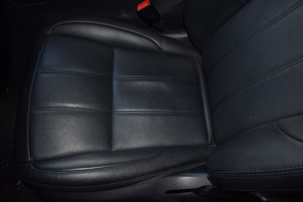 LAND ROVER Range Rover Evoque 2.0 D163 MHEV R-Dynamic S AWD auto - 16