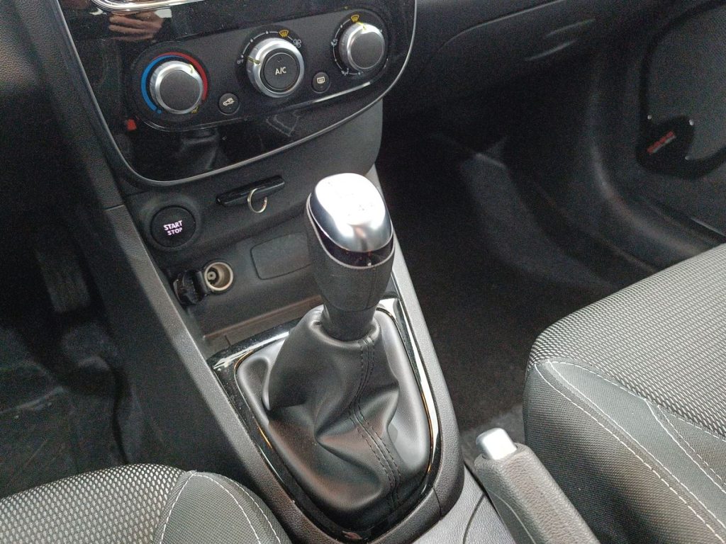 RENAULT Clio dCi 8V 75 CV 5 porte Business - 8