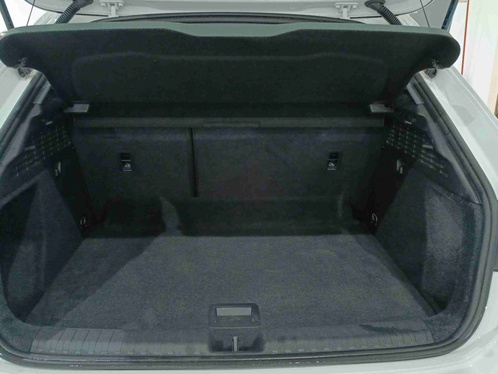 AUDI A3 SPB 30 TDI Business Advanced - 12