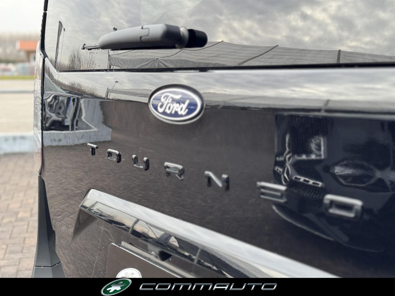 FORD Tourneo Courier 1.0 EcoBoost Powershift Titanium - 8