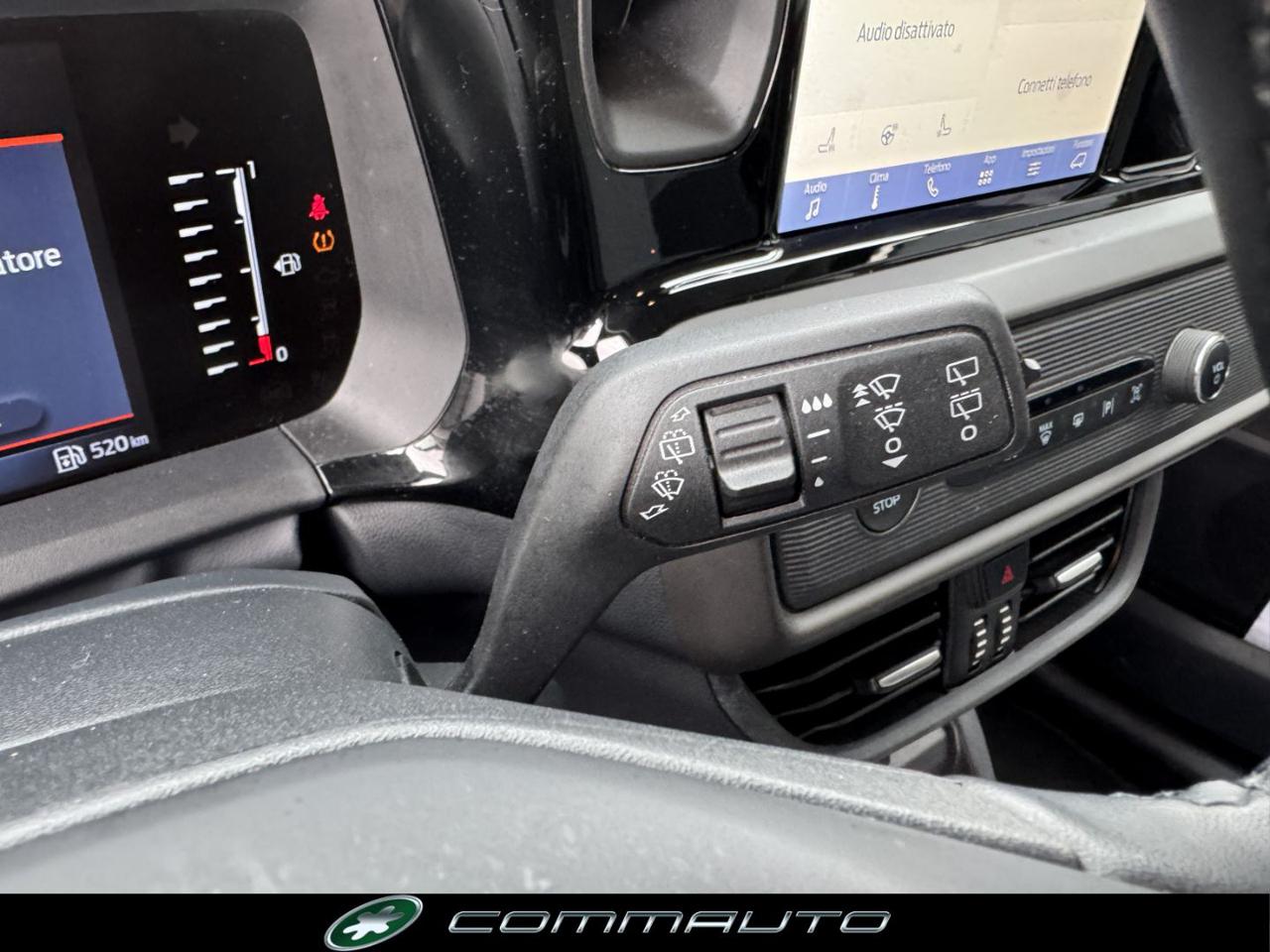 FORD Tourneo Courier 1.0 EcoBoost Powershift Titanium - 15