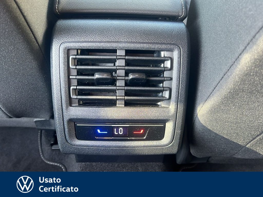 VOLKSWAGEN Golf 1.5 tsi ehybrid edition plus 204cv dsg - 13