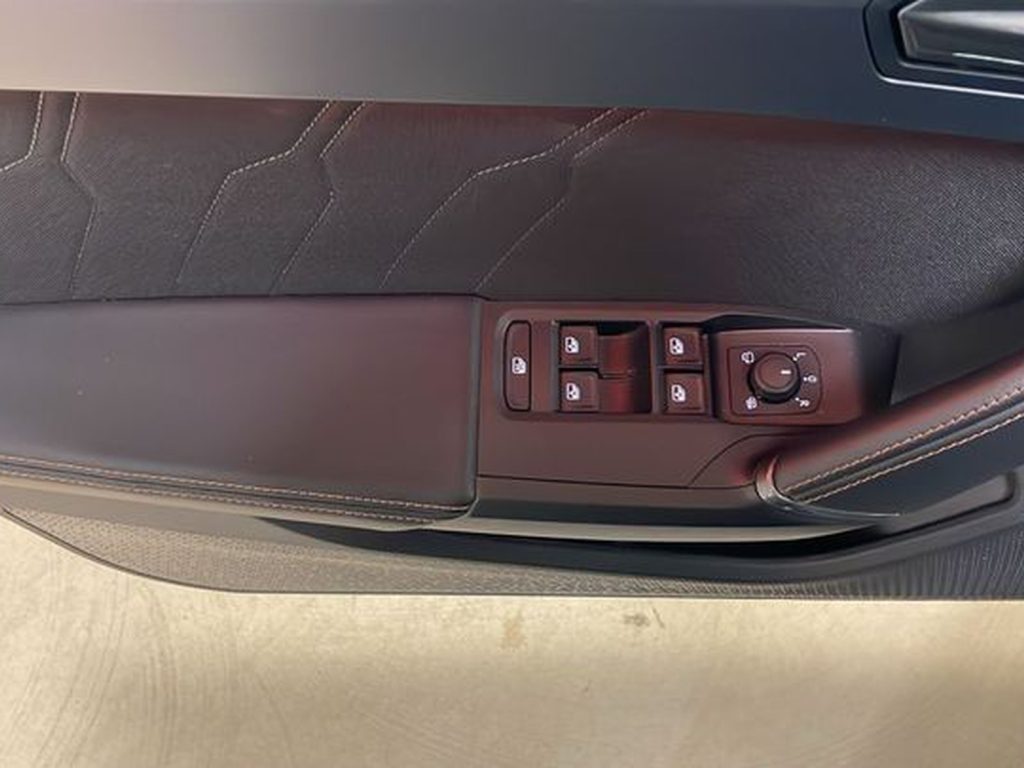 CUPRA Leon 1.5 hybrid 150cv dsg - 18