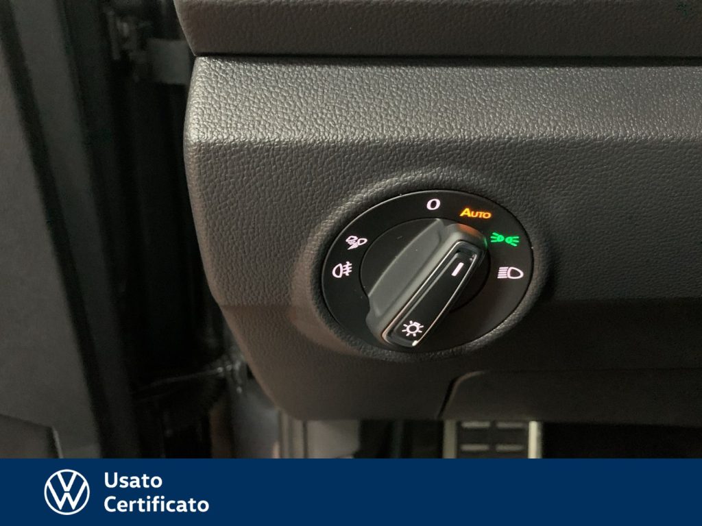 VOLKSWAGEN T-Roc 2.0 tdi r-line plus 150cv dsg - 19