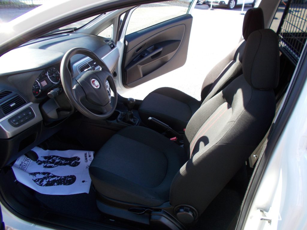 FIAT Punto 1.3 MJT 75CV porte Van Pop 2 posti - 8