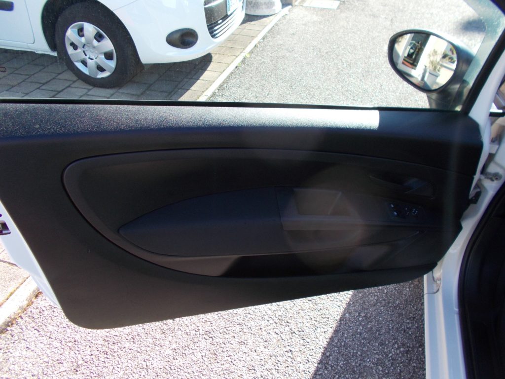 FIAT Punto 1.3 MJT 75CV porte Van Pop 2 posti - 11