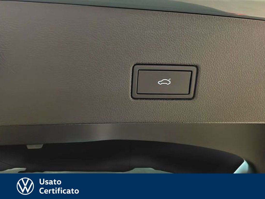 VOLKSWAGEN T-Roc 1.5 tsi style dsg - 19