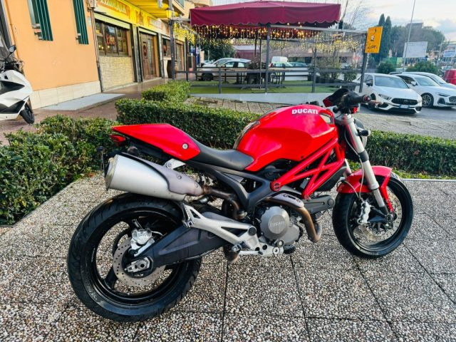 DUCATI Monster 696 Antracite pastello