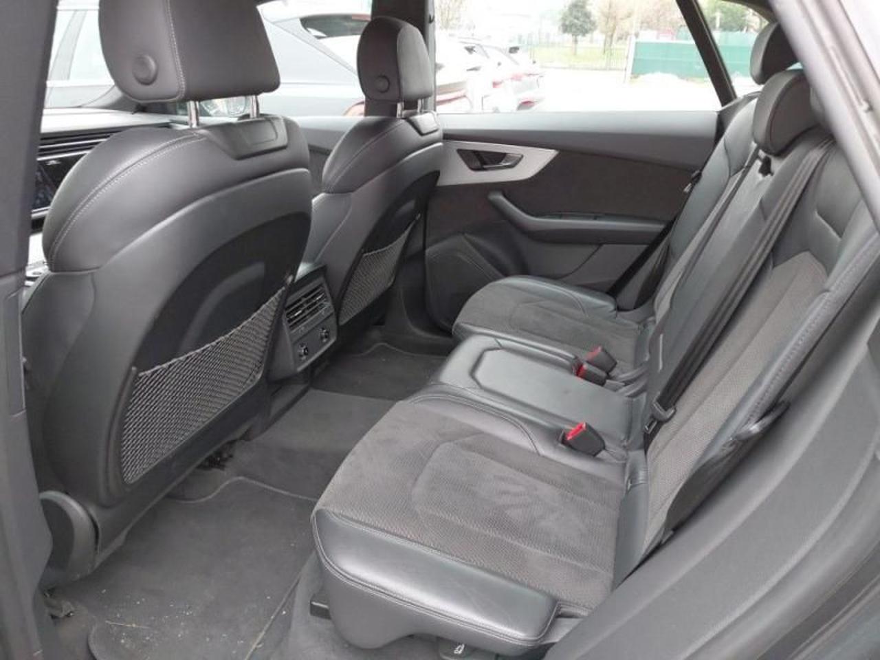 AUDI Q8 45 TDI quattro tiptronic S line plus. - 4