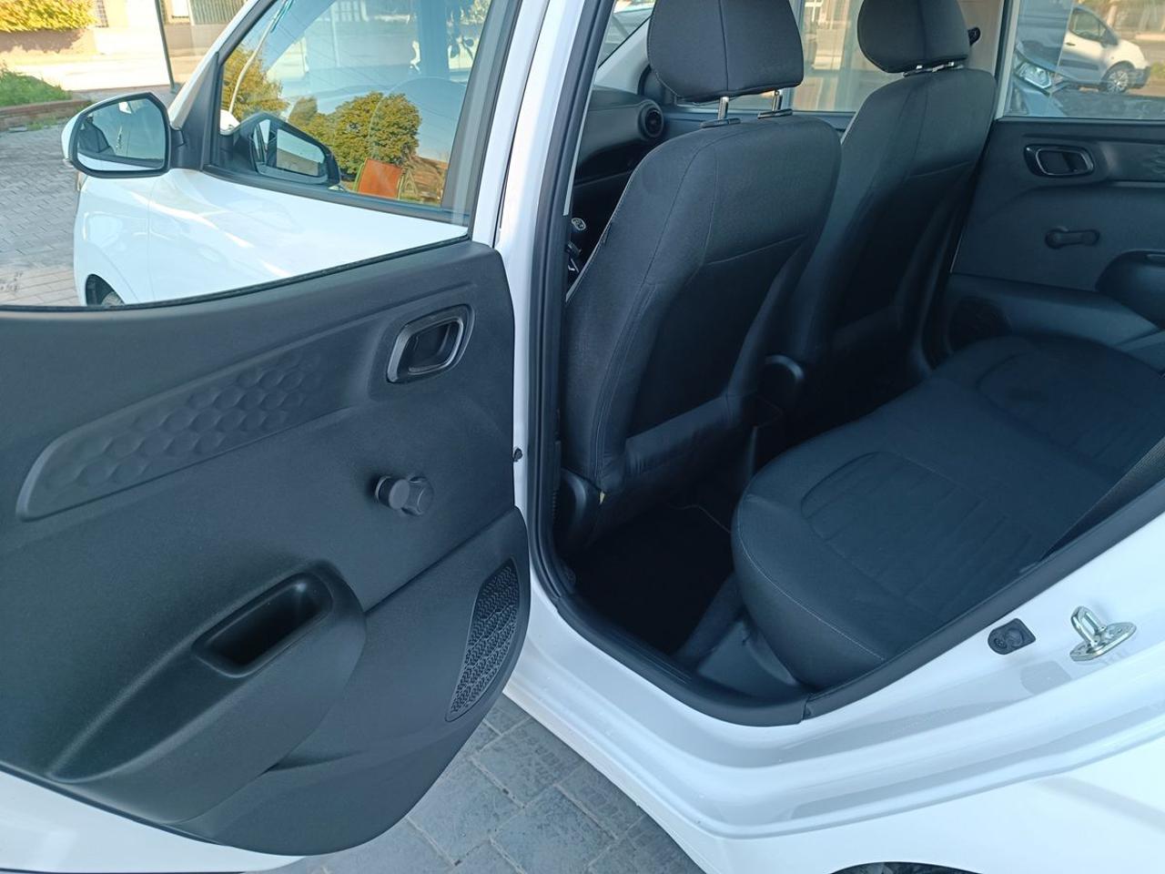 HYUNDAI i10 1.0 MPI Connectline - 6