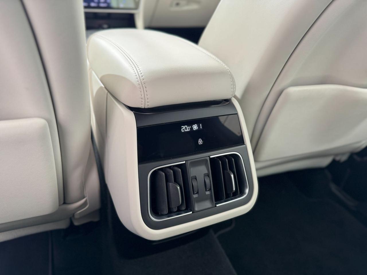 MASERATI Grecale 2.0 MHEV 300cv AWD GT (Pelle/APP/Led/Retro) - 20