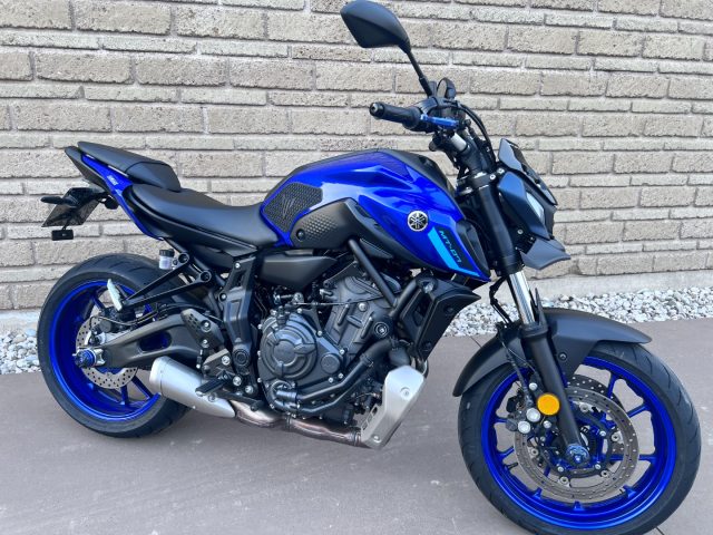 YAMAHA MT-07 Blu pastello