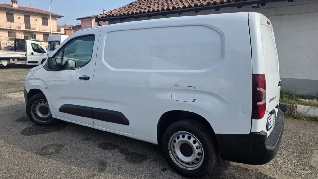 FIAT Doblo Doblò 1.5 BlueHdi 100CV PL-TN Van MAXI - 2