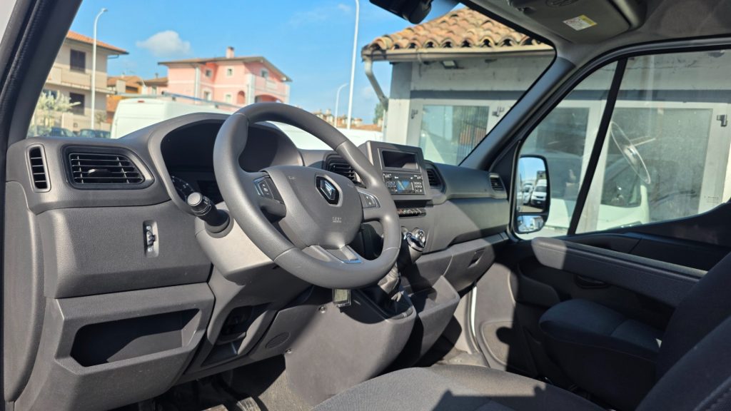 RENAULT Master T35 2.3dCi150 PM-TM L2H2 Energy 9posti  disabili - 9