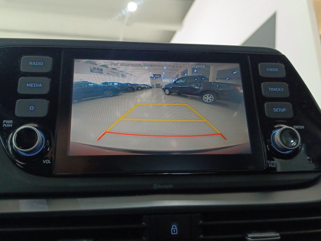 HYUNDAI Bayon 1.2 MPI MT XLine - 17