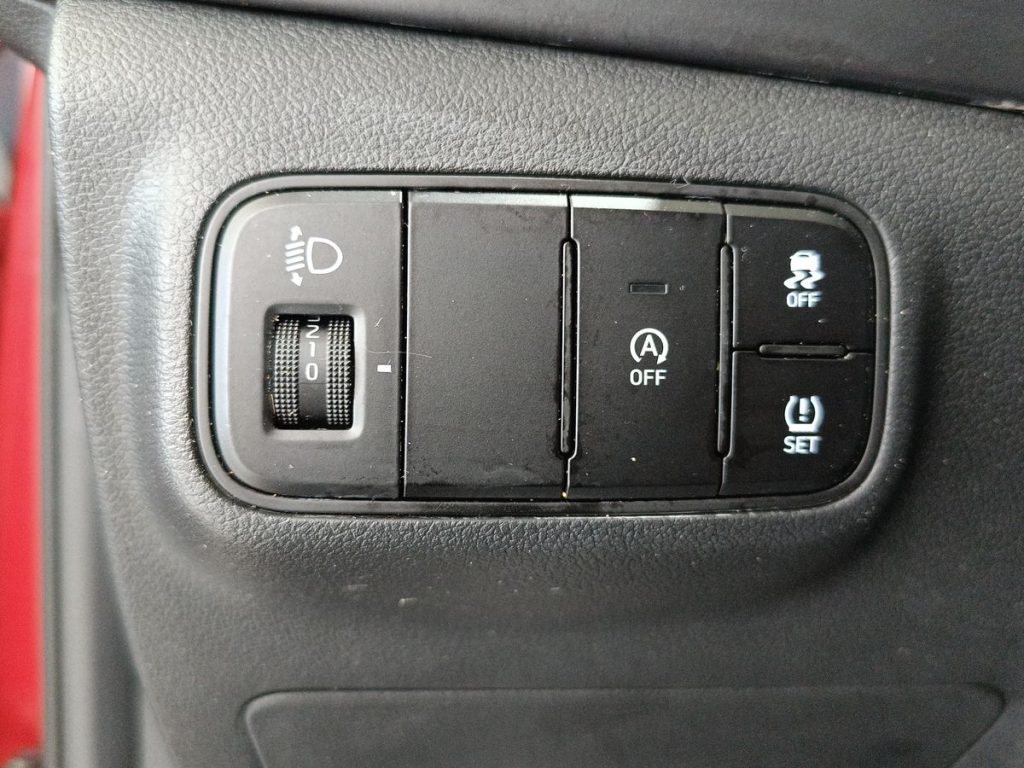 HYUNDAI Bayon 1.2 MPI MT XLine - 19