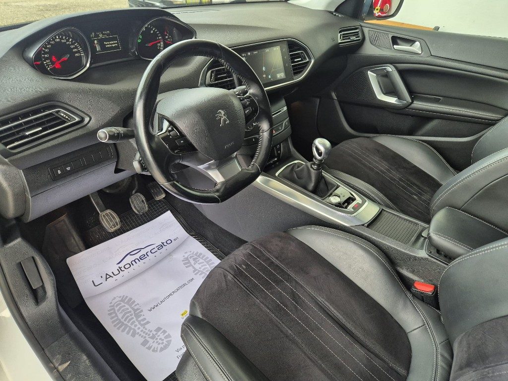 PEUGEOT 308 BlueHDi 120 S&S Allure - 6