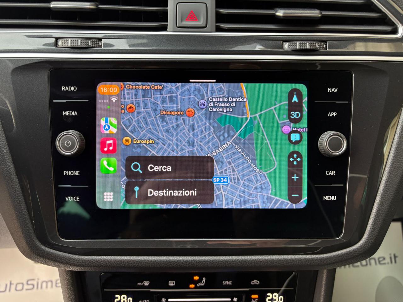 VOLKSWAGEN Tiguan 2.0 TDI 150 CV SCR DSG 4MOTION R-Line - 32