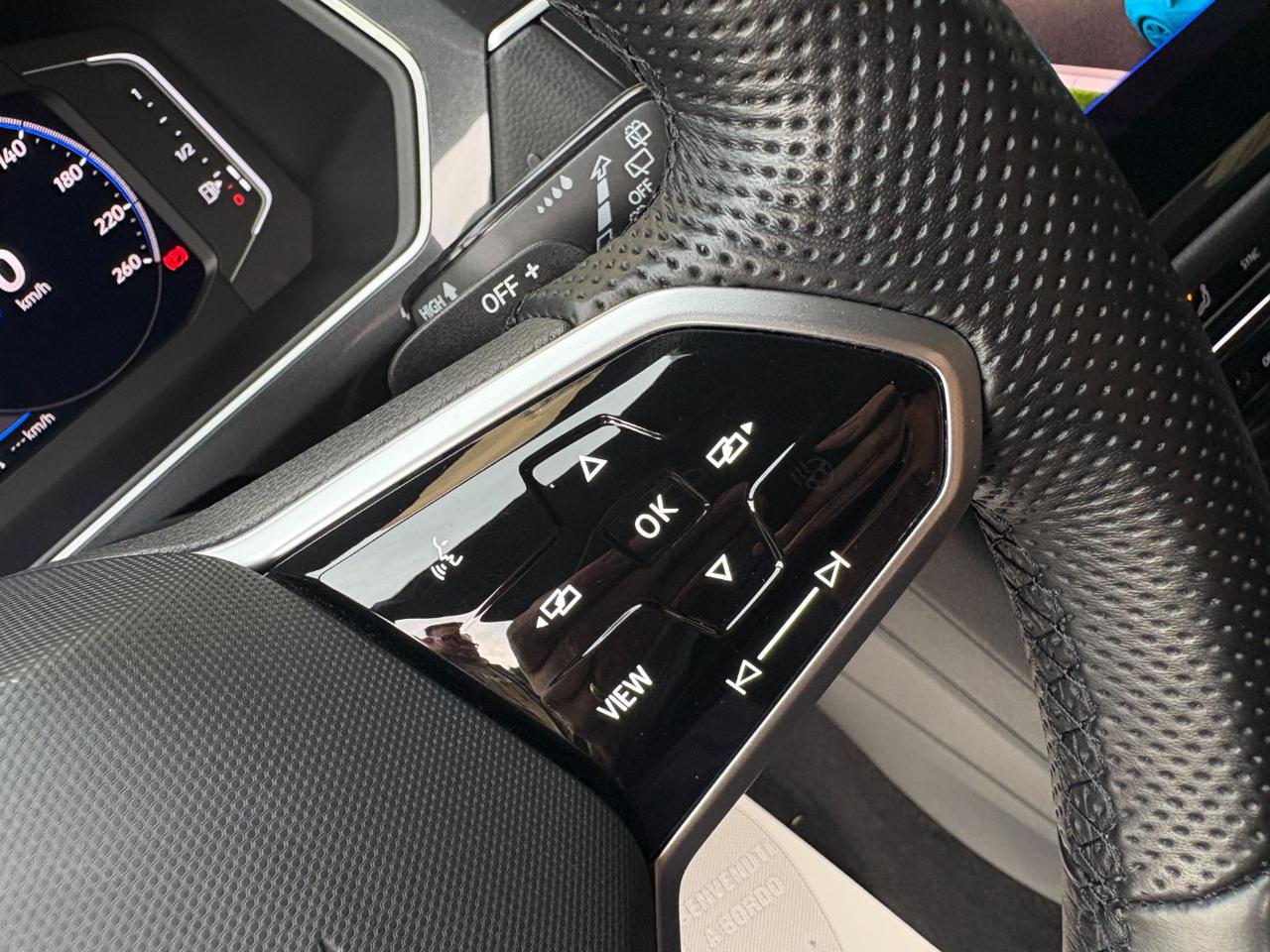 VOLKSWAGEN Tiguan 2.0 TDI 150 CV SCR DSG 4MOTION R-Line - 28