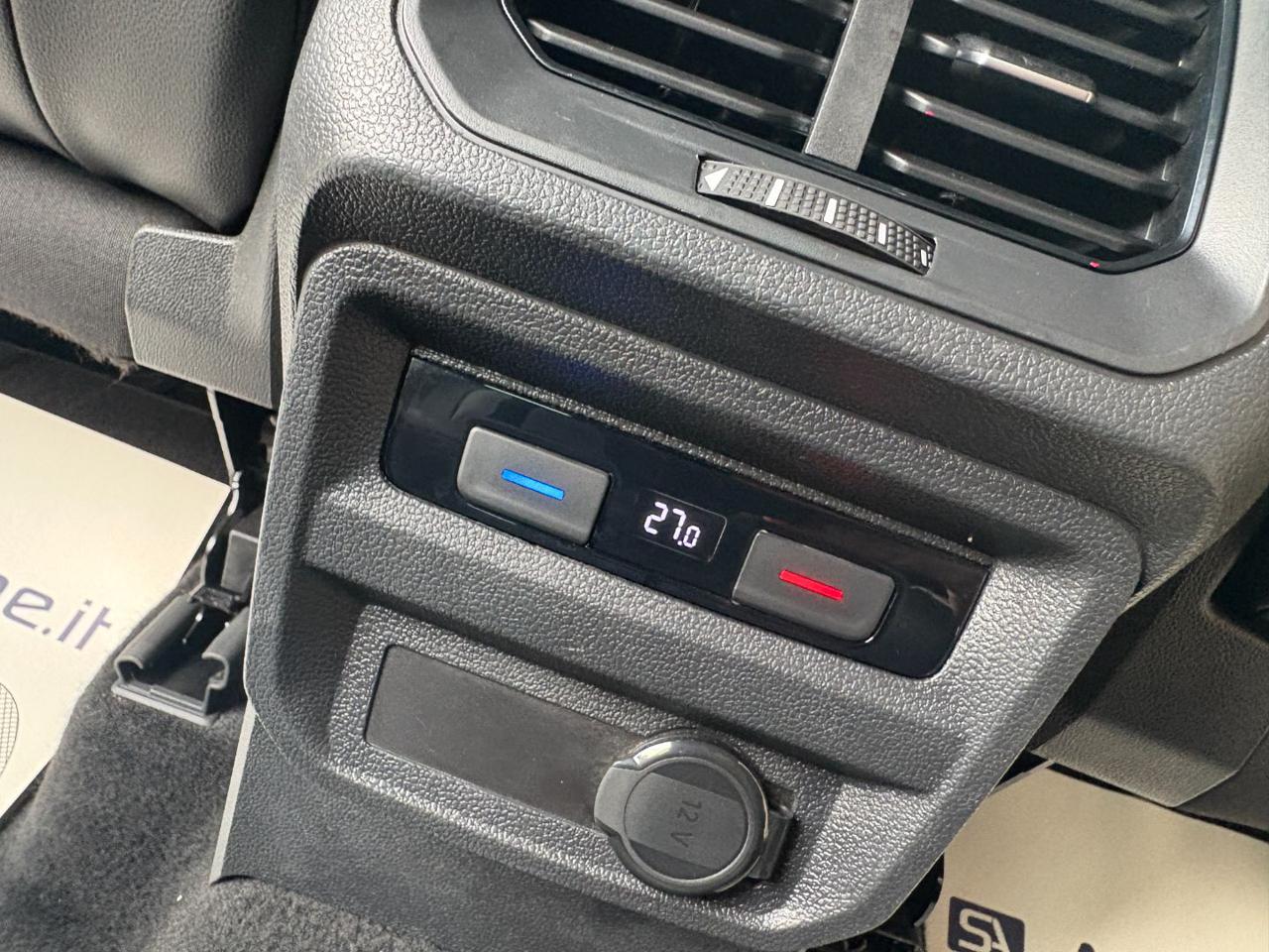 VOLKSWAGEN Tiguan 2.0 TDI 150 CV SCR DSG 4MOTION R-Line - 41