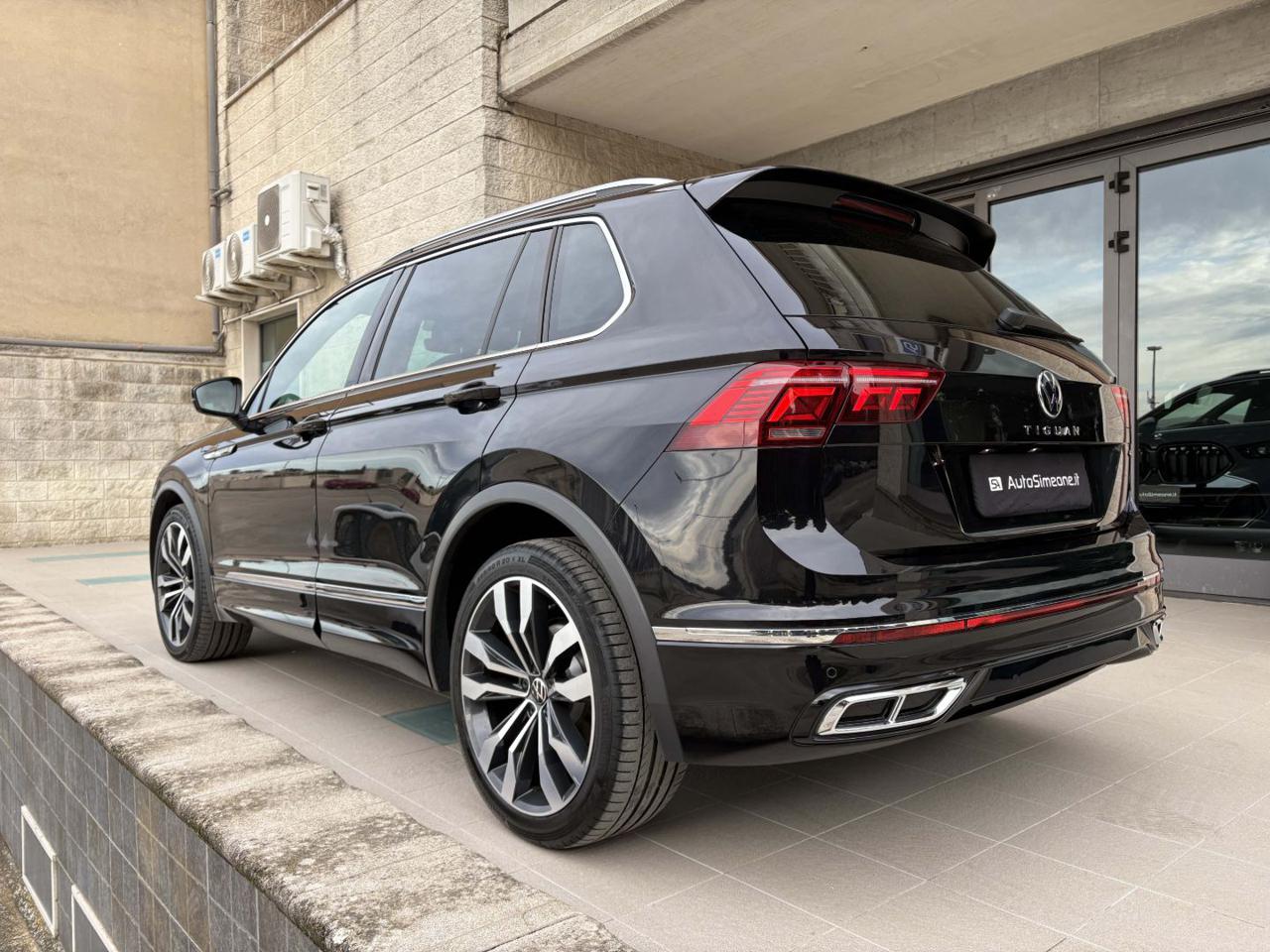 VOLKSWAGEN Tiguan 2.0 TDI 150 CV SCR DSG 4MOTION R-Line - 7