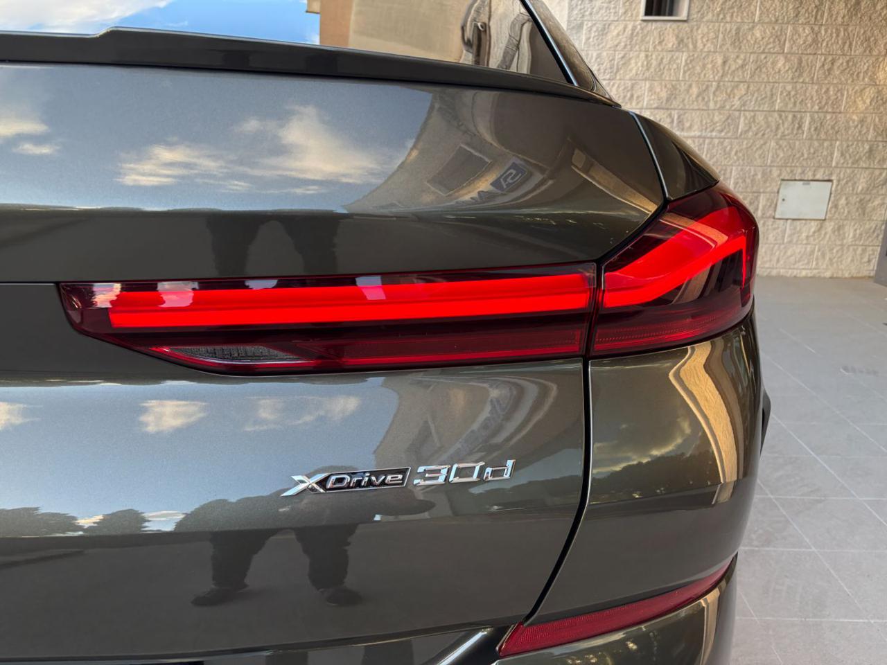 BMW X6 xDrive30d 48V Msport CERCHI DA 22. - 57