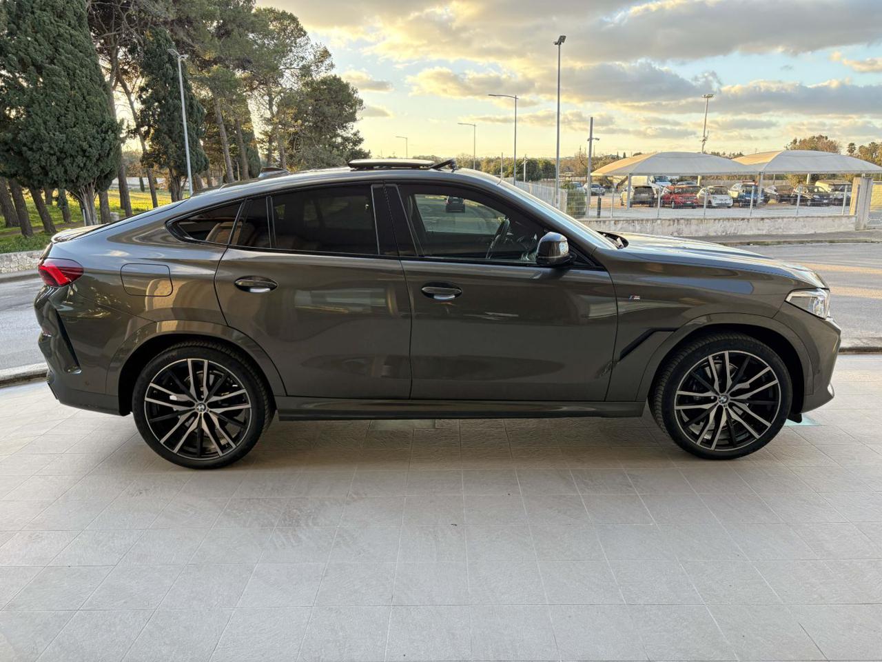BMW X6 xDrive30d 48V Msport CERCHI DA 22. - 4