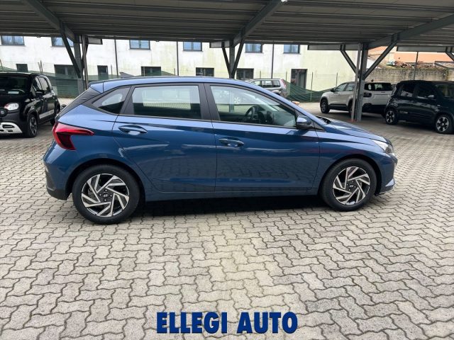 HYUNDAI i20 VIBRANT BLUE pastello