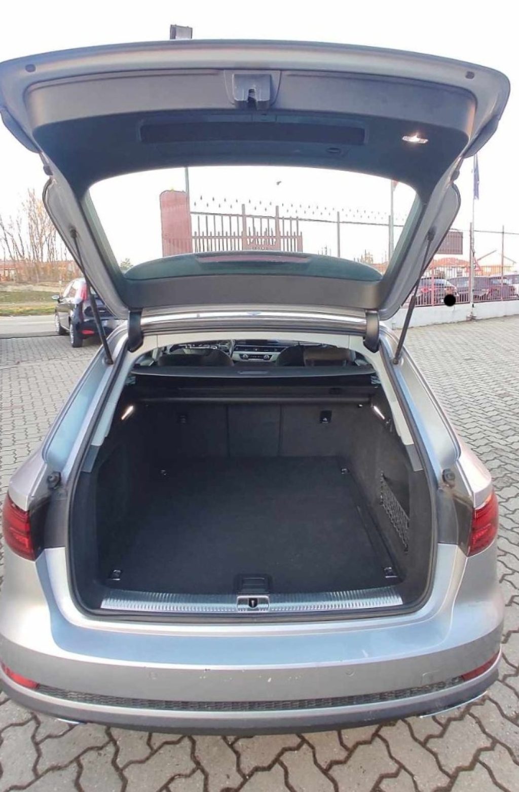 AUDI A4 Avant 35 TDI S tronic Business - 15