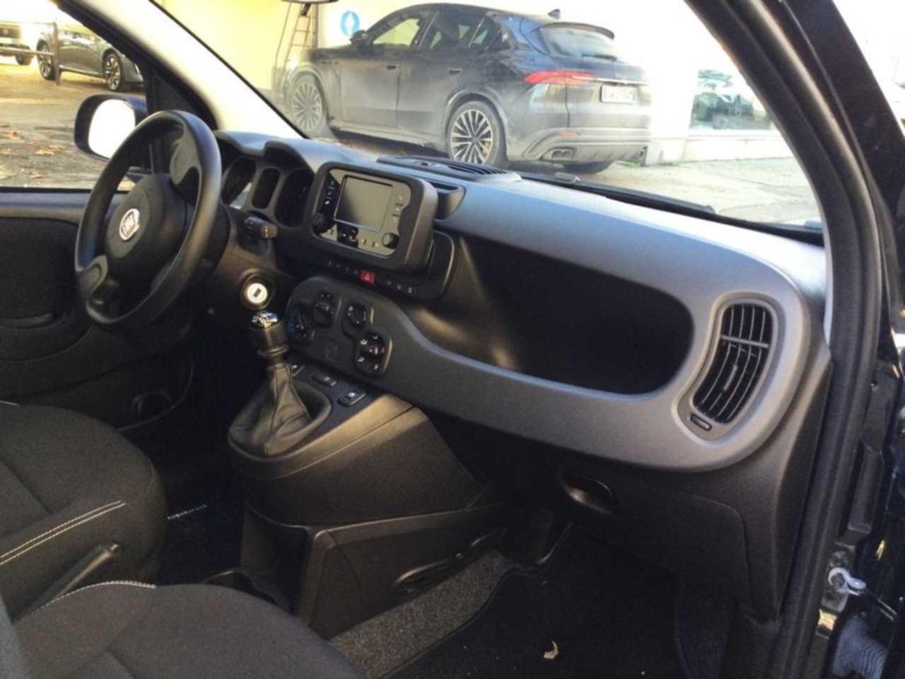 FIAT Panda 1.0 FireFly S&S Hybrid - 11