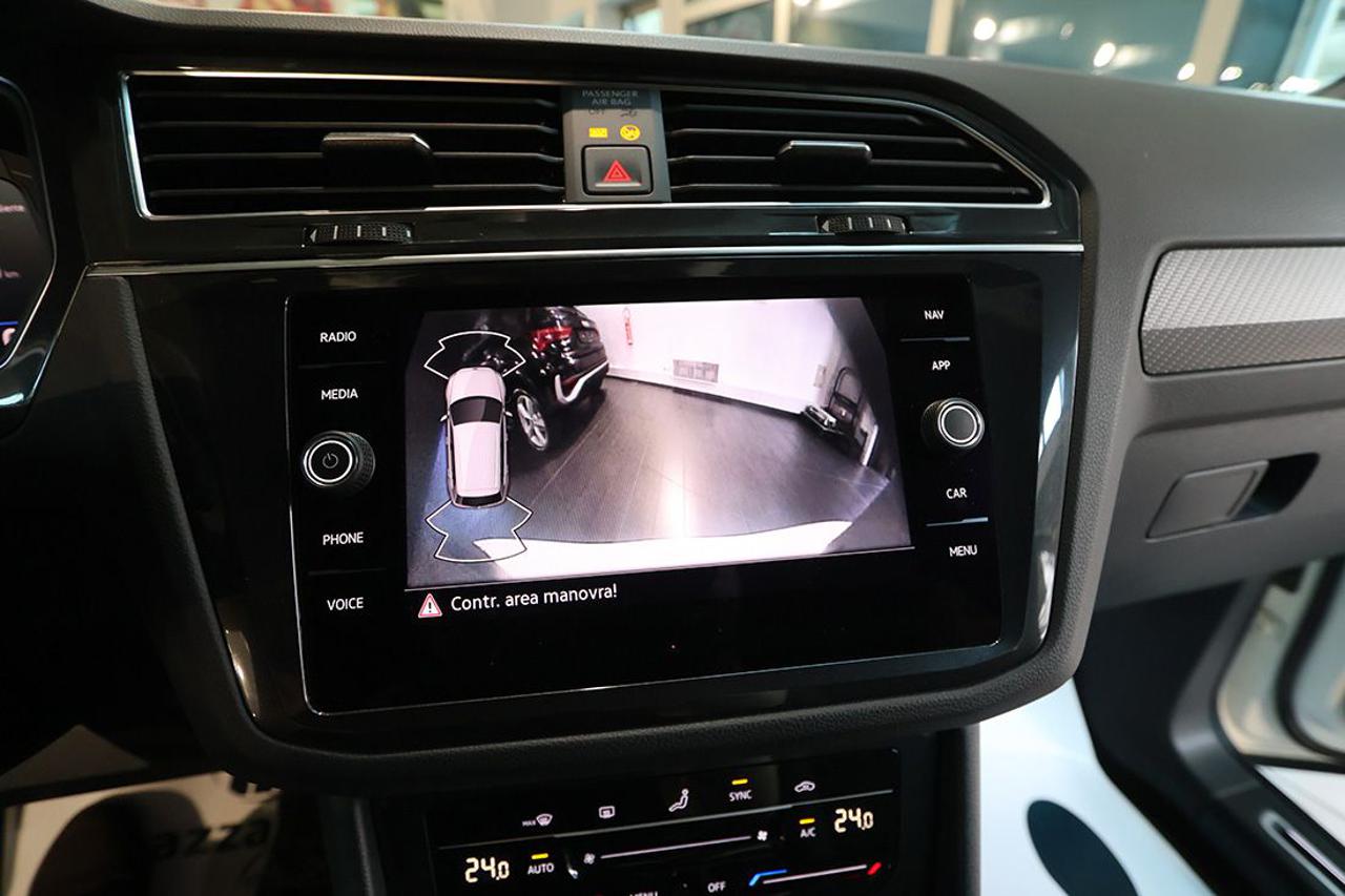 VOLKSWAGEN Tiguan 2.0 TDI 150cv SCR DSG R-Line - 27